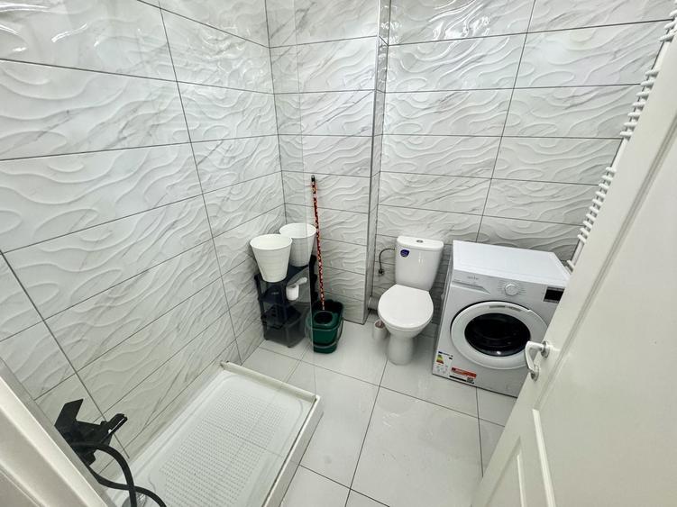 Apartament cu 3 camere decomandat în Lujerului