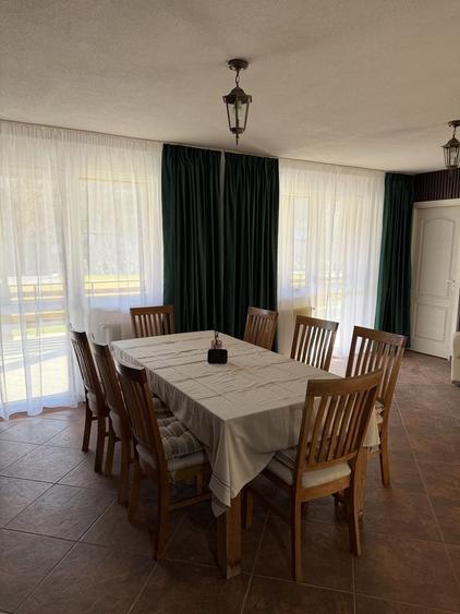 Casă cu 4 camere în Buru
