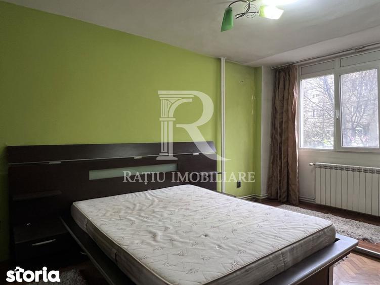 Apartament cu 3 camere decomandat în Rogerius