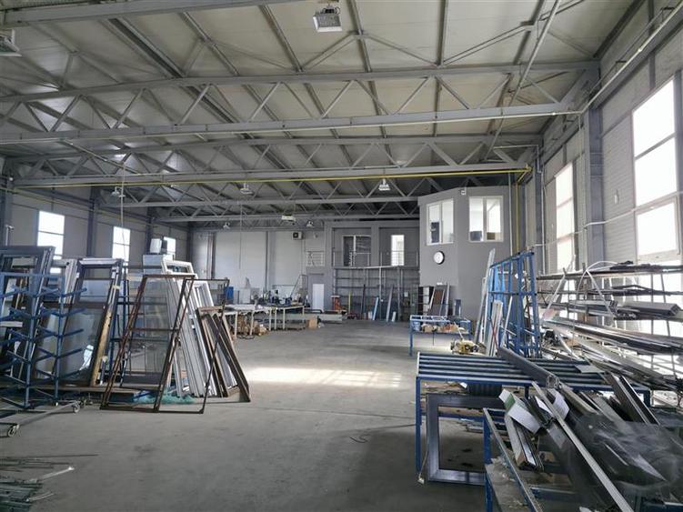Spațiu industrial, de 1,950 mp, în Central