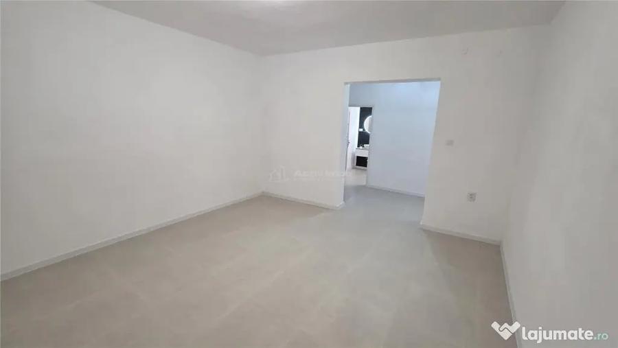 Spațiu comercial, de 130 mp, în Răcășdia