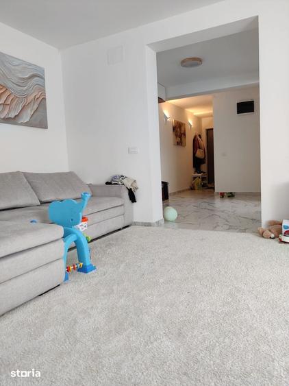 Casă cu 4 camere cu Teren 204 Mp în Vest