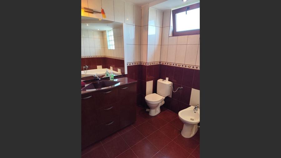 Casă cu 5 camere cu Canalizare în Goruna