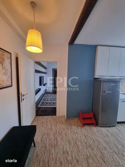 Apartament cu 2 camere, mobilat în Central