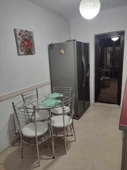 Apartament cu 2 camere decomandat în Exterior Vest