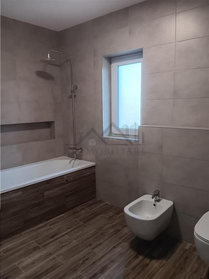 Barnova VILA LUX in spatele Primariei zona exclusivista cu p - 18