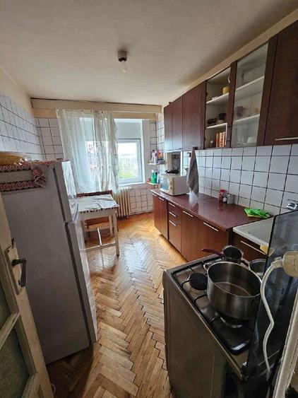 Apartament cu 2 camere decomandat în Elisabetin