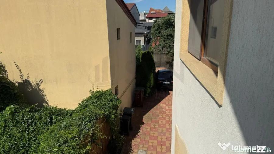 Casă cu 5 camere cu Teren 200 Mp în Dămăroaia