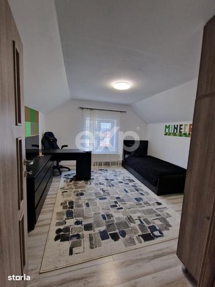 Casă cu 4 camere cu Teren 700 Mp în Comișani