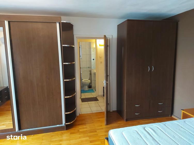 Garsonieră decomandată în Tei