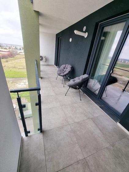 Apartament cu 2 camere decomandat în Torontalului