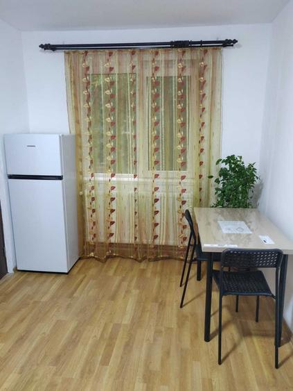 Proprietar apartament 2 camere Intim - 1