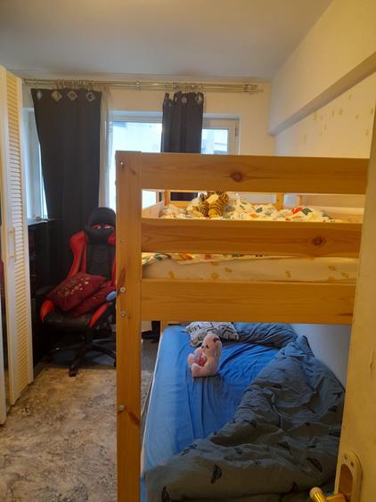 Apartament cu 3 camere semidecomandat, mobilat în Iancului