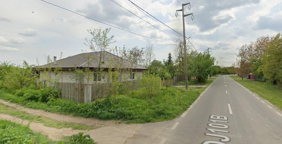 Teren agricol intravilan de 3300 mp, în Merii Petchii