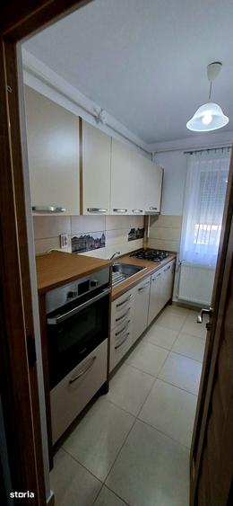 Garsonieră decomandată în Central