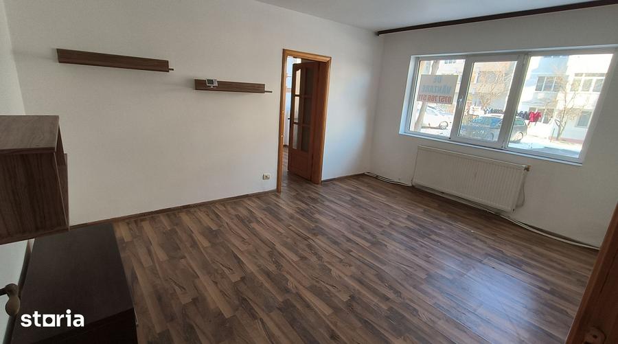 Apartament cu 2 camere semidecomandat în Fălticeni