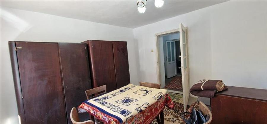 Duplex cu 2 camere cu Canalizare în Central