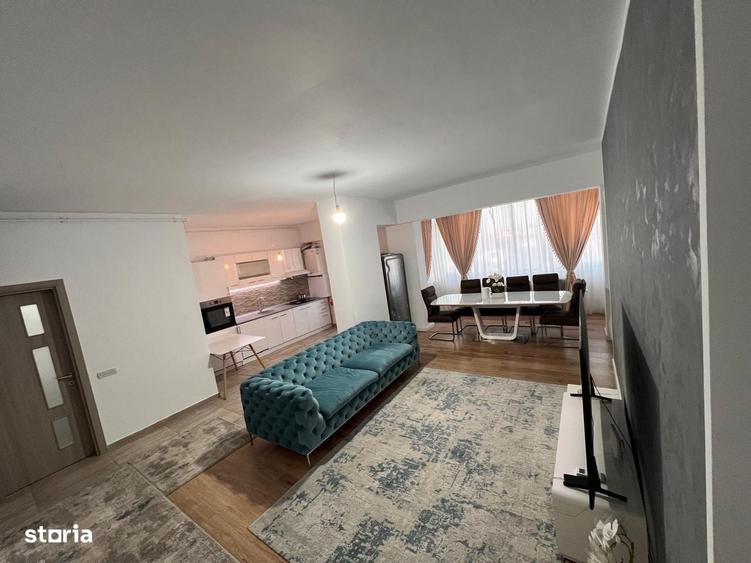 Apartament cu 3 camere decomandat în Central