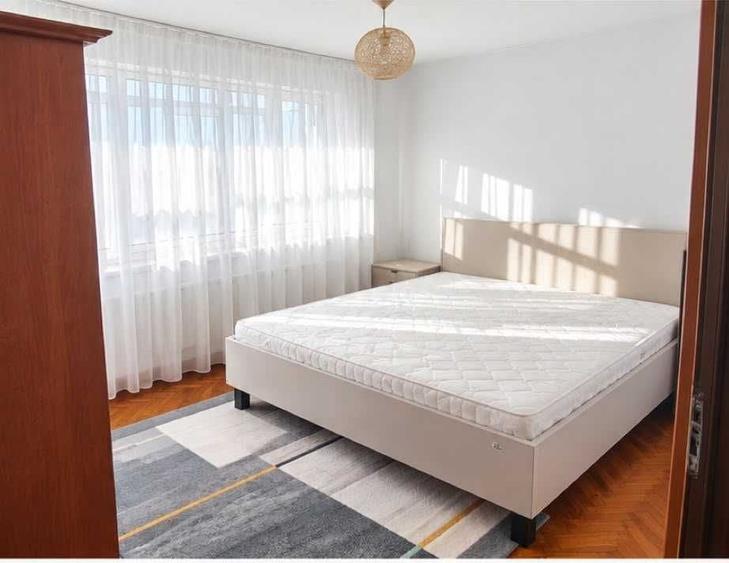 Apartament cu 2 camere decomandat în Titulescu