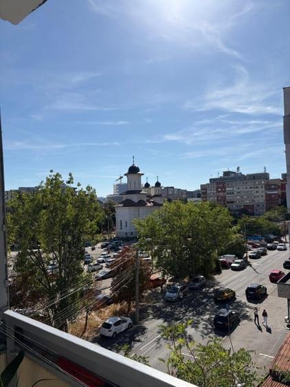 Apartament cu 2 camere decomandat, mobilat în Mărăști