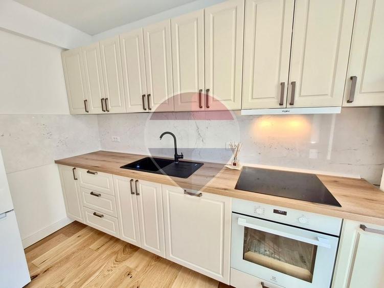 Apartament cu 3 camere decomandat, mobilat în Timpuri Noi