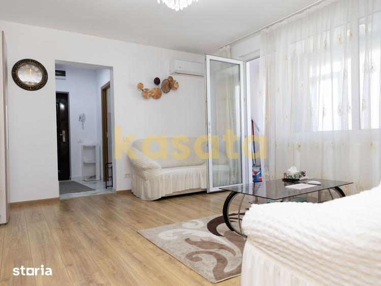 Apartament cu 3 camere în Tei