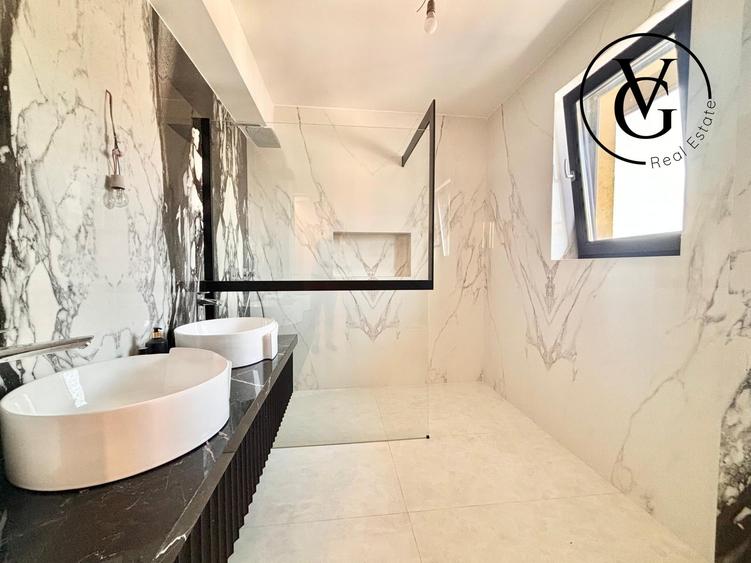 Duplex cu 4 camere cu Canalizare în Pipera