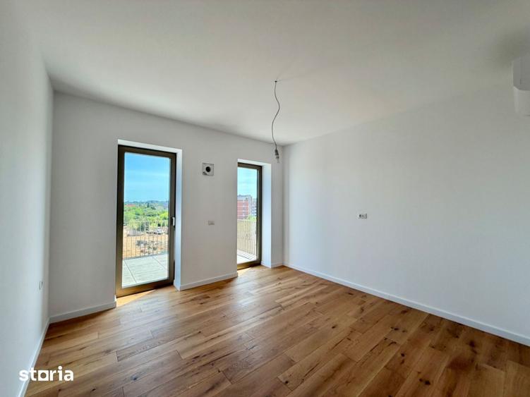 Penthouse cu terasa spectaculoasa ?i vedere la lac / 260 mp - 4