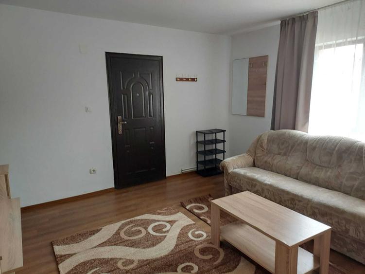 Apartament cu 2 camere decomandat în Buziașului