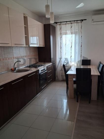 Apartament cu 3 camere decomandat, mobilat în Giroc