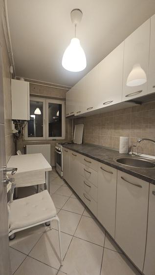 Apartament cu 2 camere semidecomandat în Giurgiului