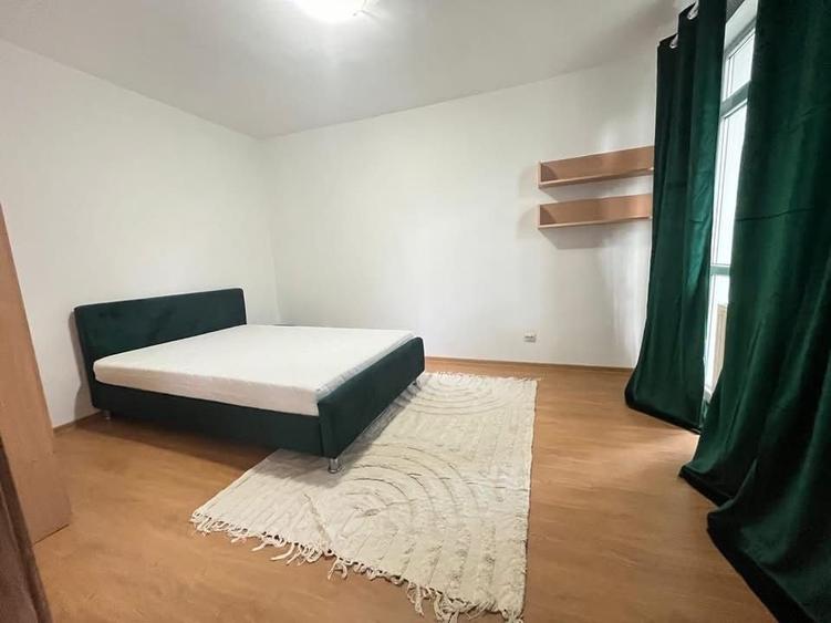 Apartament cu 3 camere semidecomandat în Tudor Vladimirescu