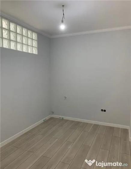 Apartament cu 4 camere decomandat în Horea