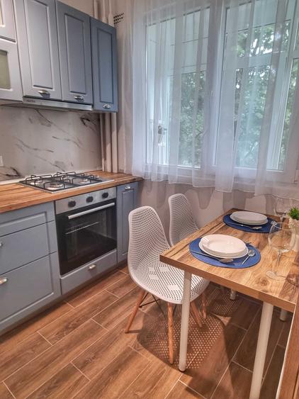 Apartament cu 2 camere semidecomandat în Pajura