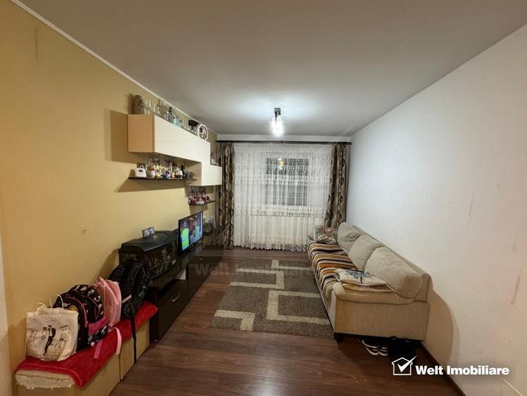Apartament cu 4 camere semidecomandat, mobilat în Mănăștur