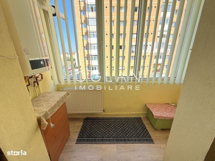 Apartament cu 3 camere decomandat în Vasile Aaron