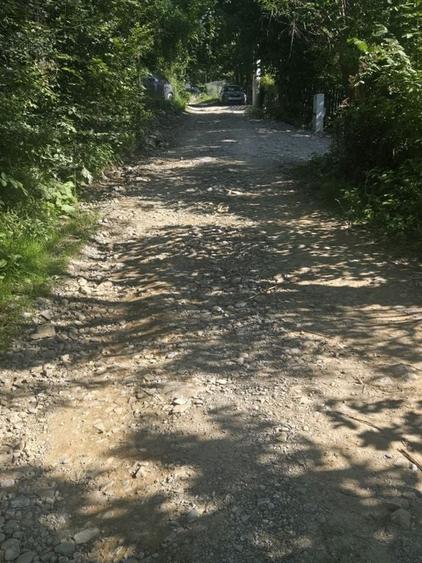 Teren de 2000 mp, în Teșila