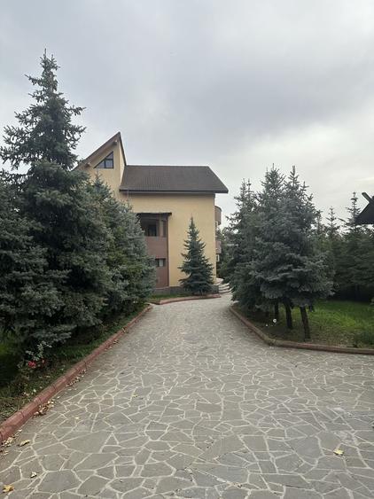 Casă cu 4 camere în Pasărea
