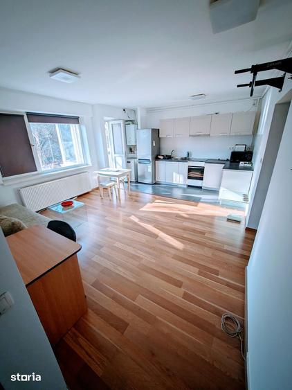 Apartament cu 2 camere semidecomandat în Andrei Mureșanu