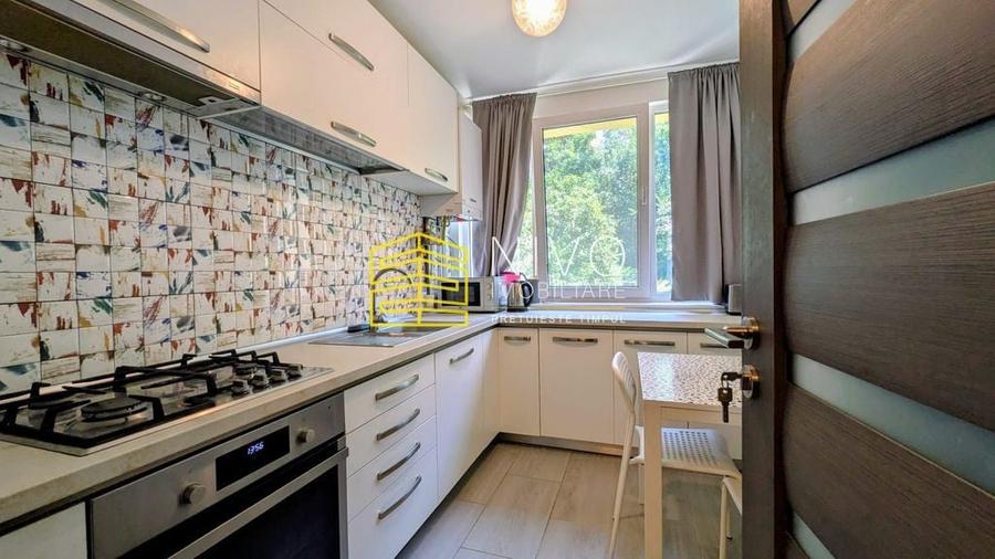 Apartament cu 2 camere decomandat în Central