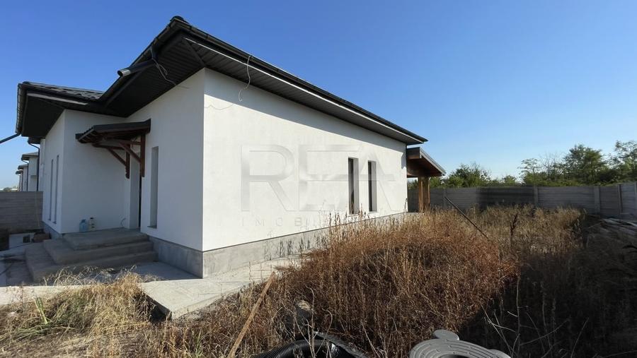 Casă individuală cu 3 camere cu Teren 500 Mp în Bolintin-Deal