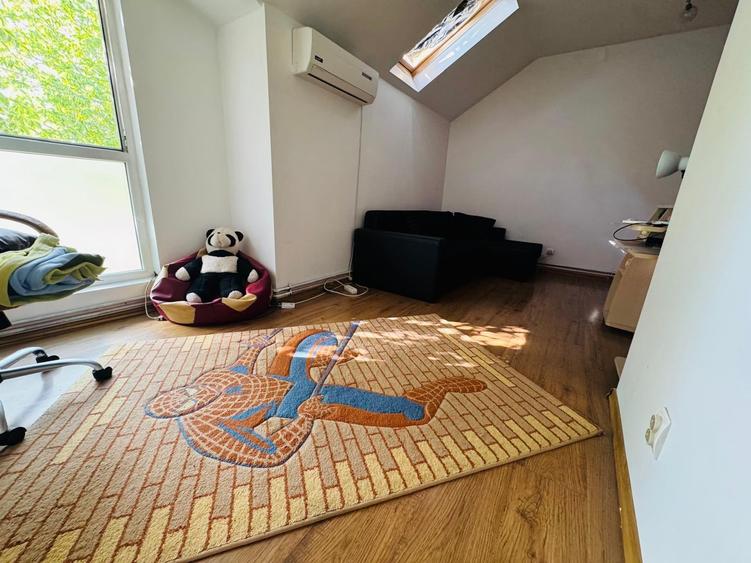 Duplex cu 4 camere cu Garaj în Șimian