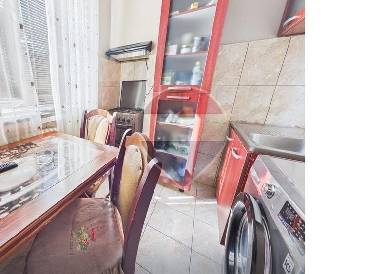 Apartament cu 2 camere decomandat, mobilat în Drumul Taberei