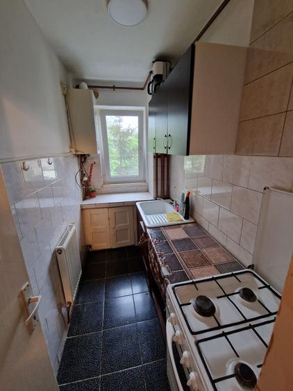 Apartament cu 2 camere semidecomandat în Florilor