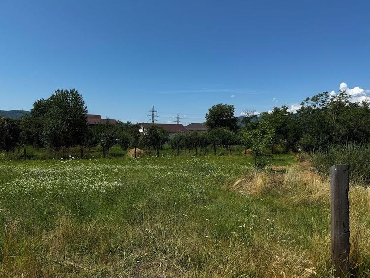 Teren de 935 mp, în Sălătrucel