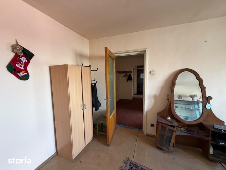Apartament cu 3 camere decomandat în Militari
