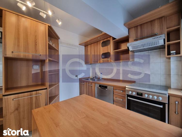Apartament cu 3 camere, mobilat în Centrul Civic