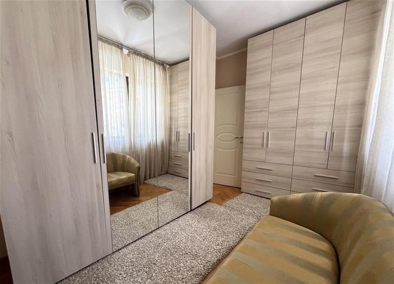 Apartament cu 3 camere semidecomandat, mobilat în Herăstrău
