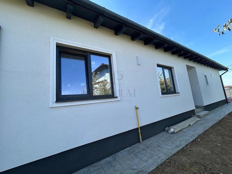 Casă cu 4 camere cu Teren 360 Mp în Oloșag