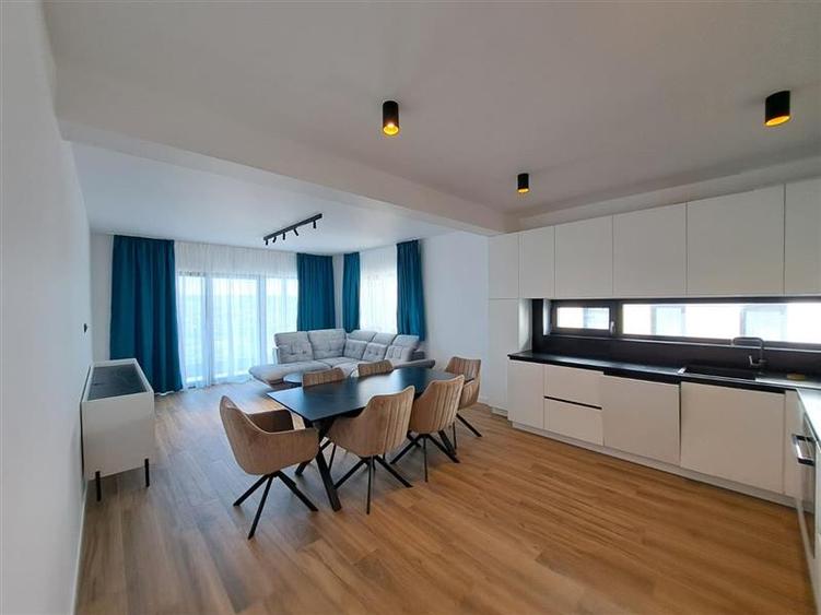 Duplex cu 5 camere cu Canalizare în Iris
